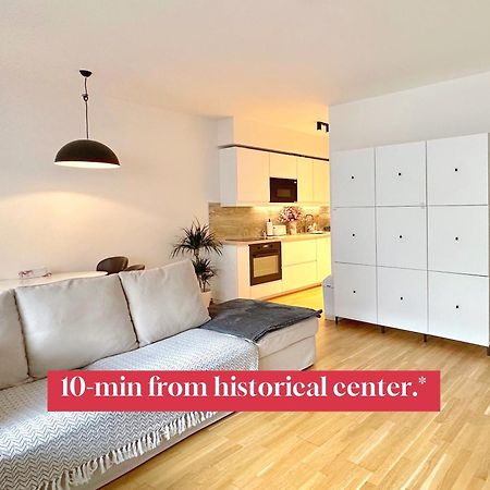 Apartment With Free Parking In Praha Eksteriør bilde